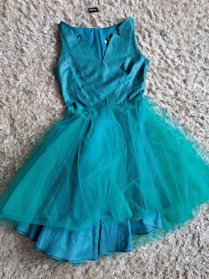 Elegancka sukienka Wilki Dwa r. 34