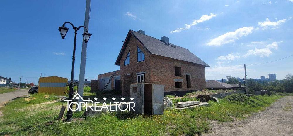 Продажа (без комиссии) 2-эт. дом в поселке "Шале Грааль" (Флоринка)