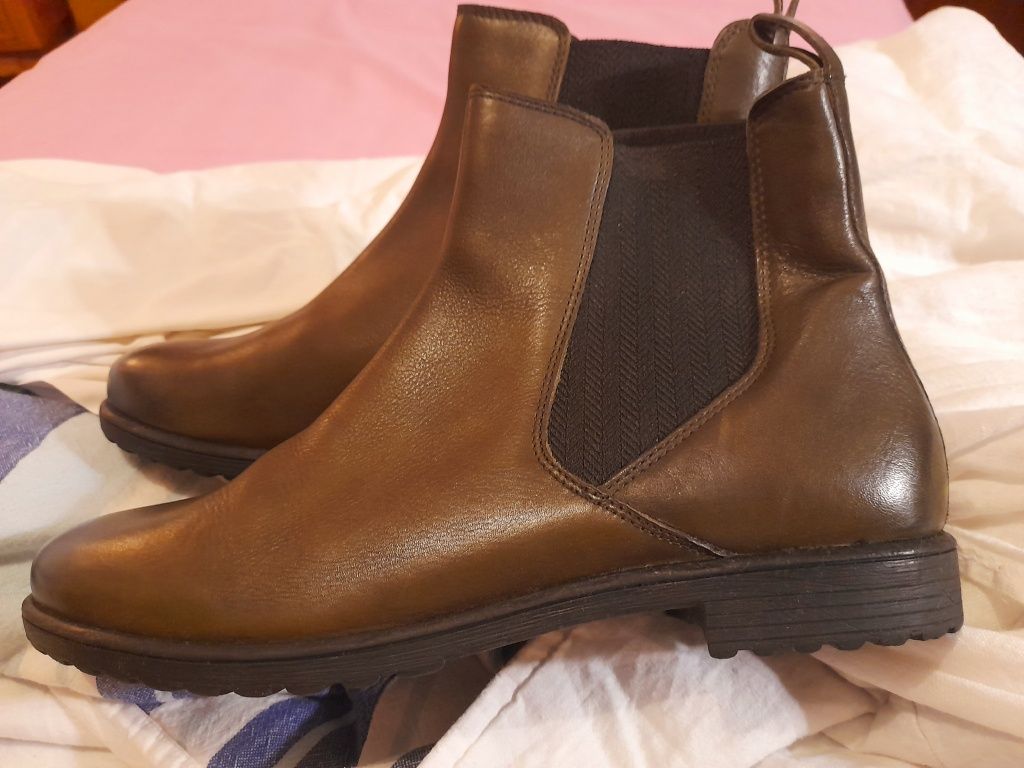 Botas verde azeitona ARA