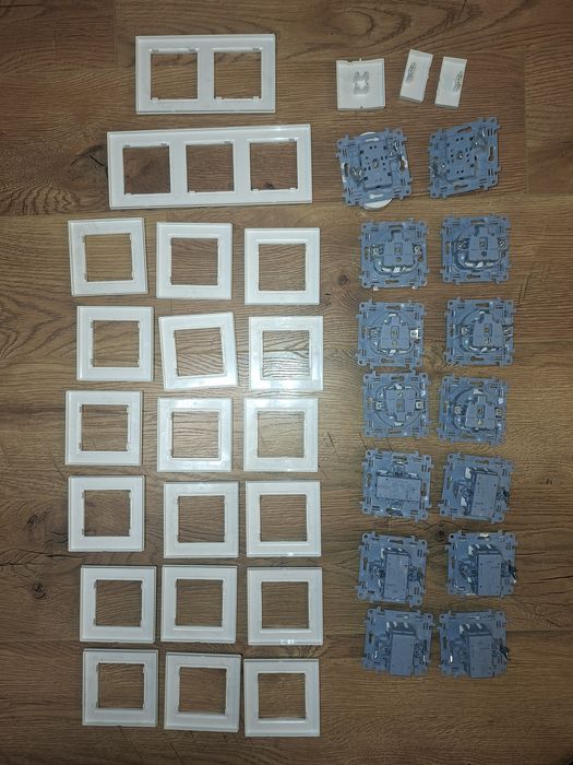 Zestaw Simon 10 łączniki, gniazda, ramki