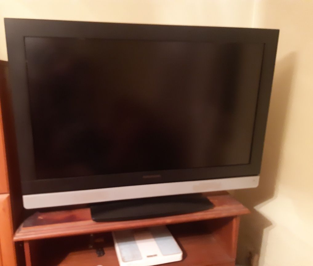 Telewizor Grundig 37"