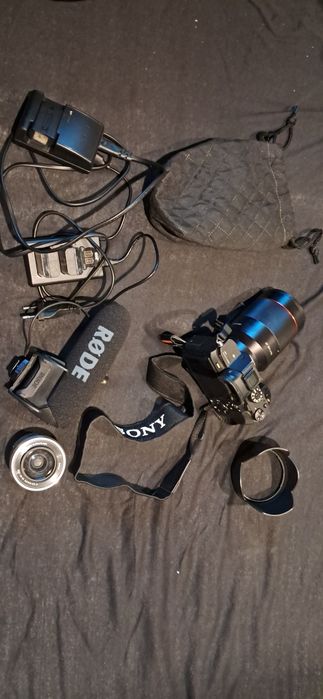 SONY A7R II z dużym osprzętem