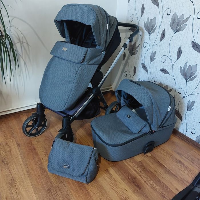 Wózek dziecięcy 4w1 Riko Qubus Maxi-Cosi baza nosidełko