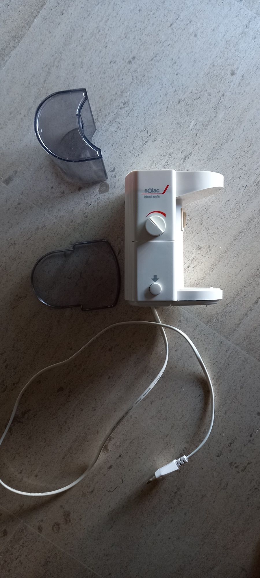 Moinho de café eléctrico