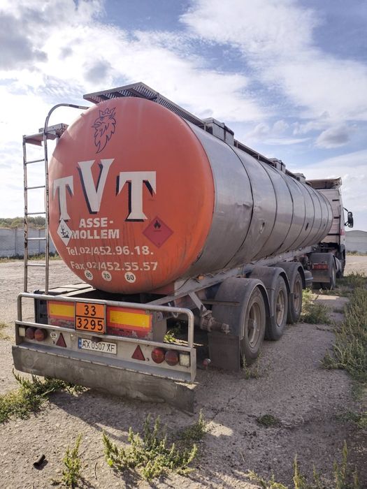 Продам цыстерну бензовоз Бург