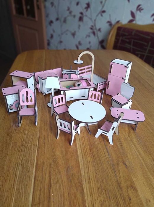 Будинок для ляльок LOL, 60 см, з терасо, меблями, шухлядкою з хдф