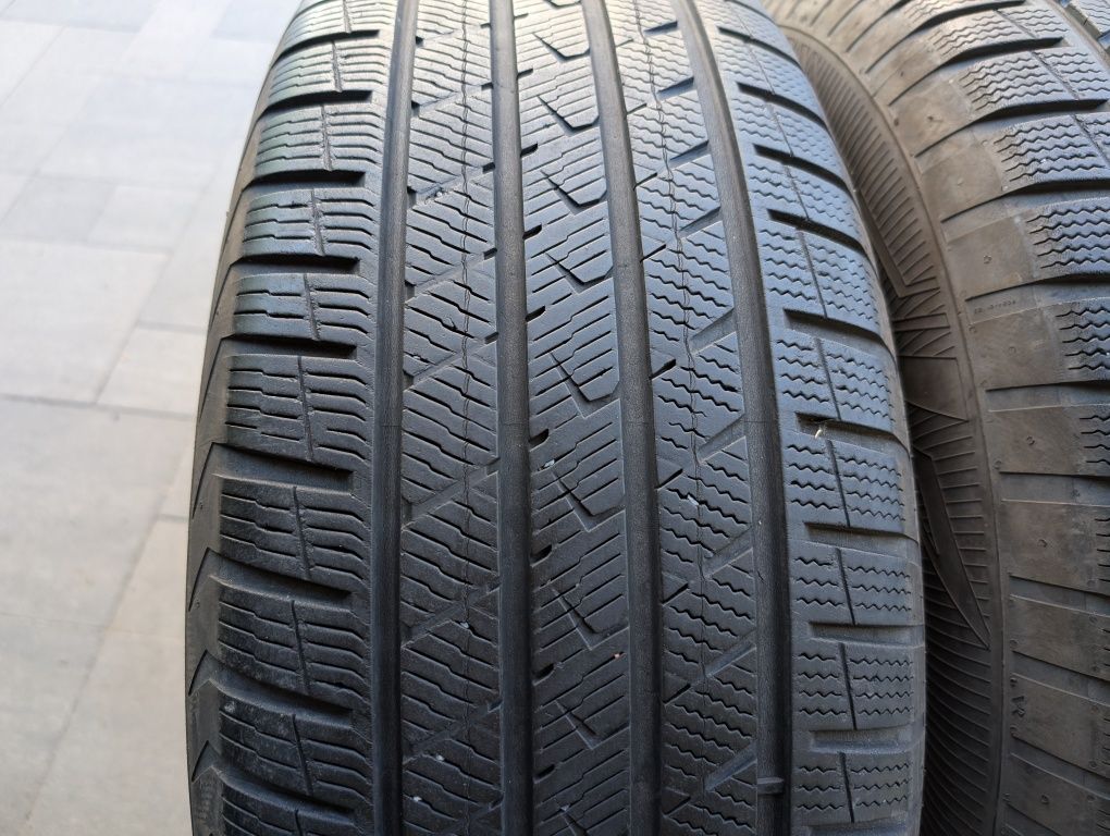 Пара шин всесезонных 265/65 R17 Vredestein