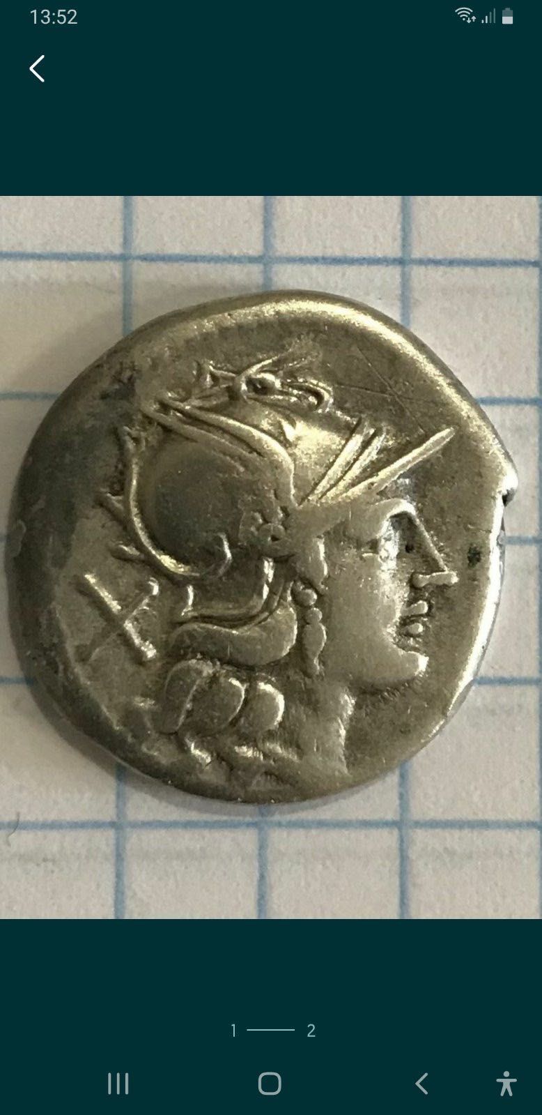Срібна монета денарій римскої республіки.