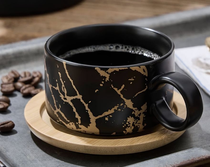 Zestaw 4 Filiżanek 180ml z Podstawkami