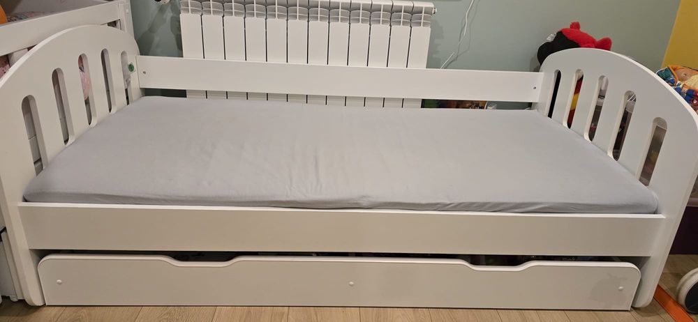 Łóżko dziecięce z szufladą i materacem 160x80