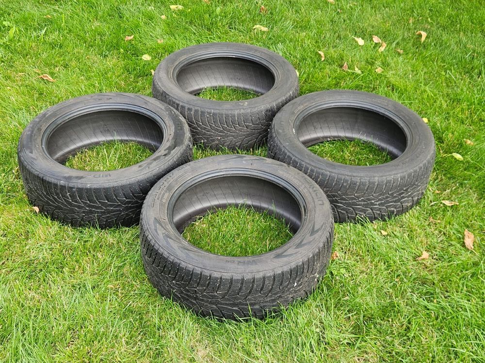Opony zimowe NOKIAN 235/50 R17 V XL (4 sztuki)