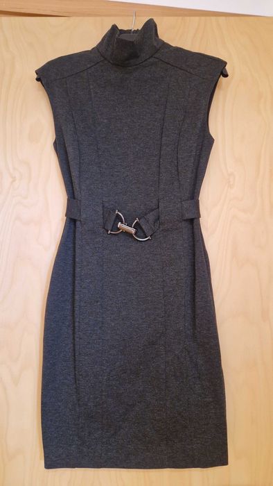 Vestido cinza, cintado, Zara, tamanho S