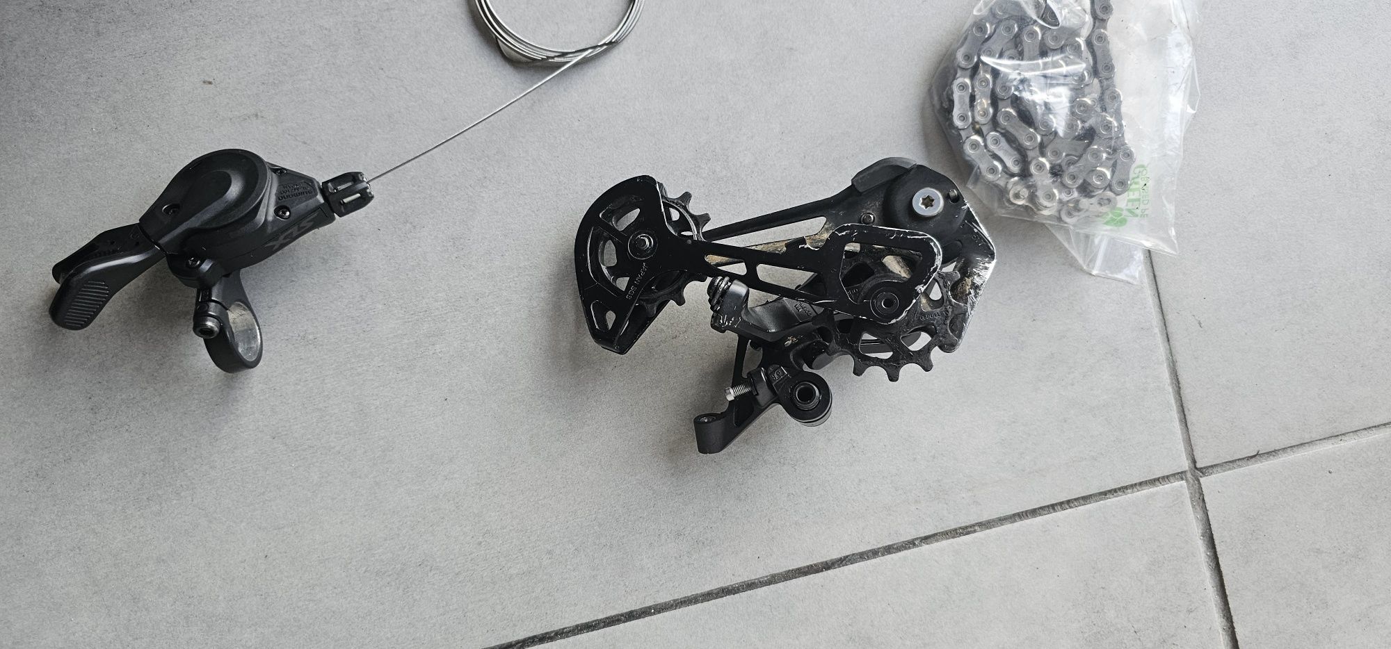 Napęd Shimano  Przerzutka XT M8100 Manetka Korba Kaseta