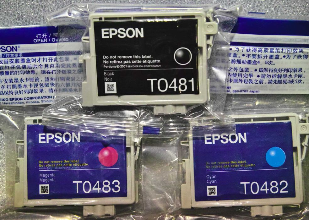 Новi, оригінальні картриджі до принтеру EPSON: T0481, T0482, T0483.