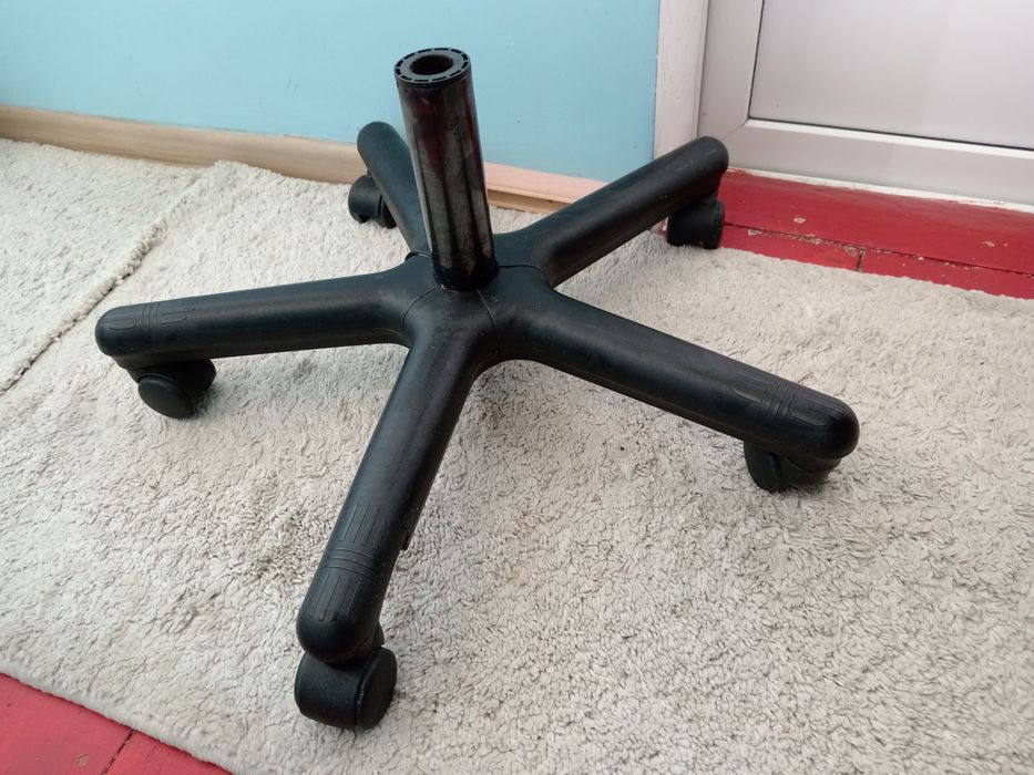 Металева крестовина