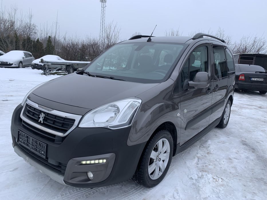 Peugeot Partner 1.6 8V Navi  Ledy Kamera Parki 15r lift nowy rozrząd