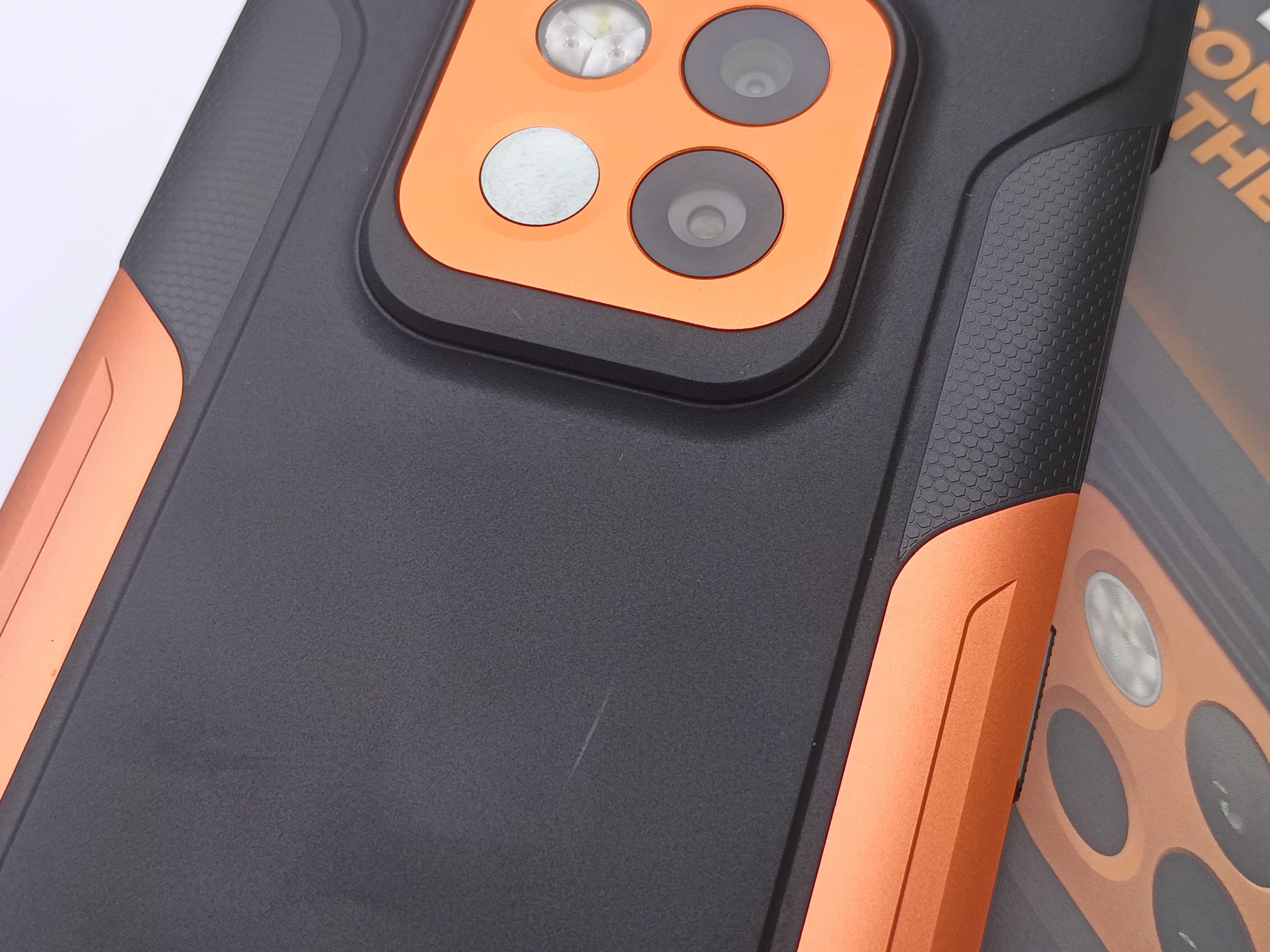 Hammer Construction 2 Thermal 5G 8GB/256GB NOWY z wadą aparatu