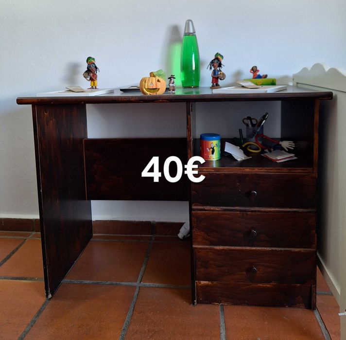 Artigos diversos para decoração.