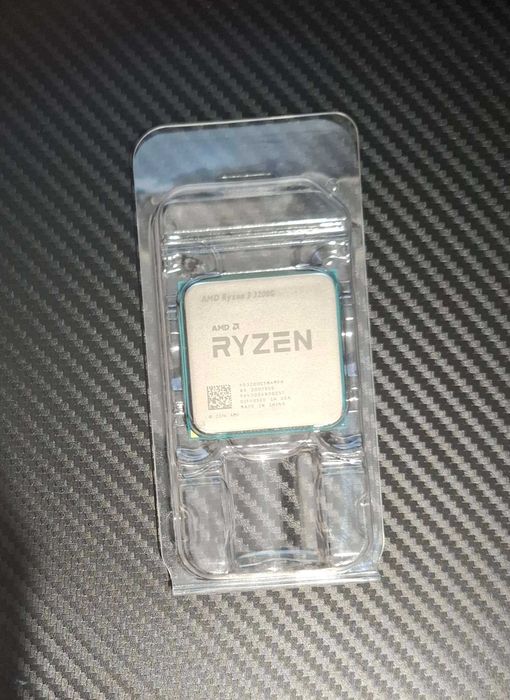 Procesor AMD Ryzen 3 3200G