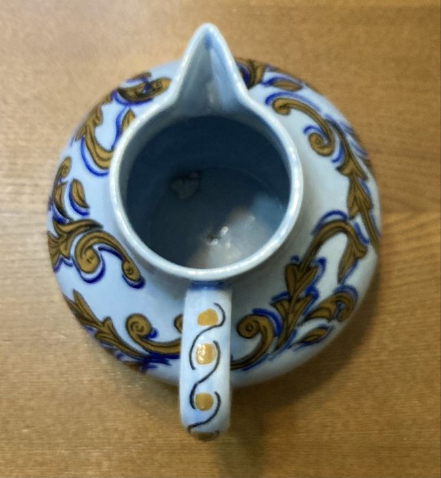 Jarro em faiança Soares dos Reis