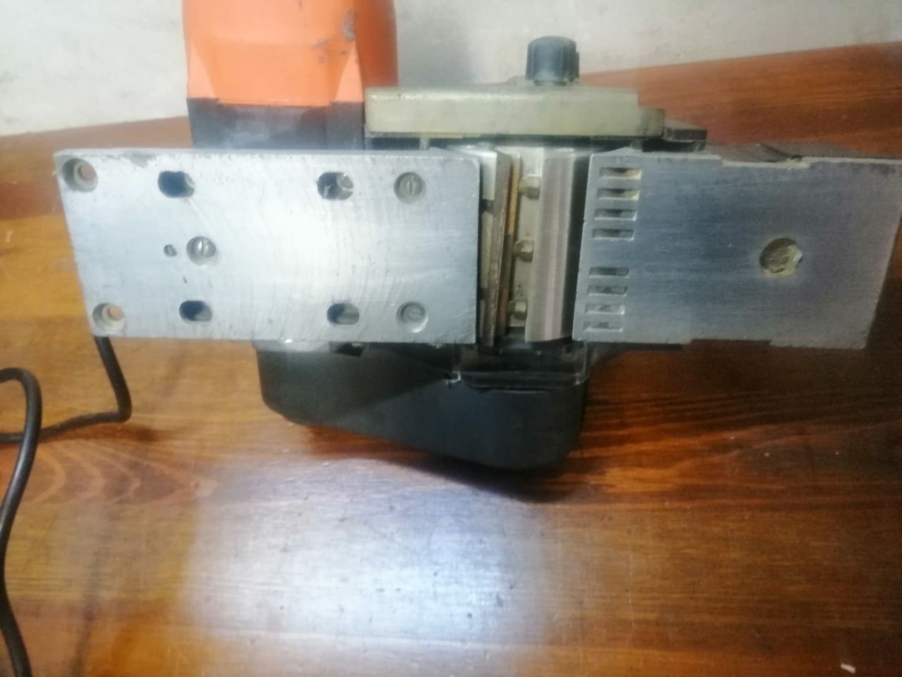 Strug elektryczny Rebir