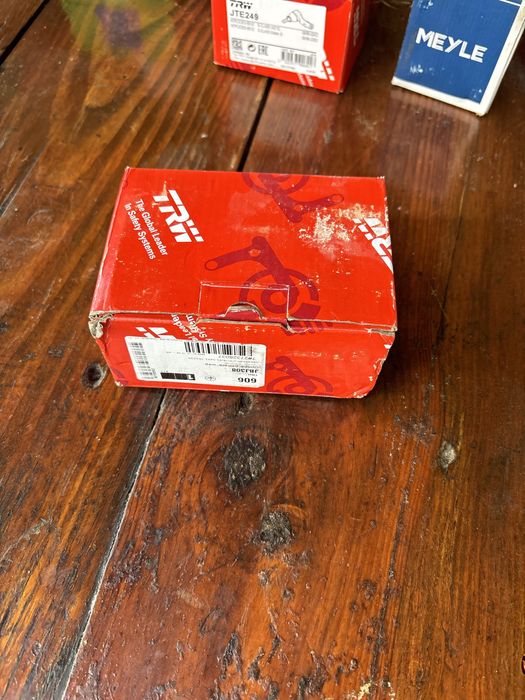 Шарові опори w210