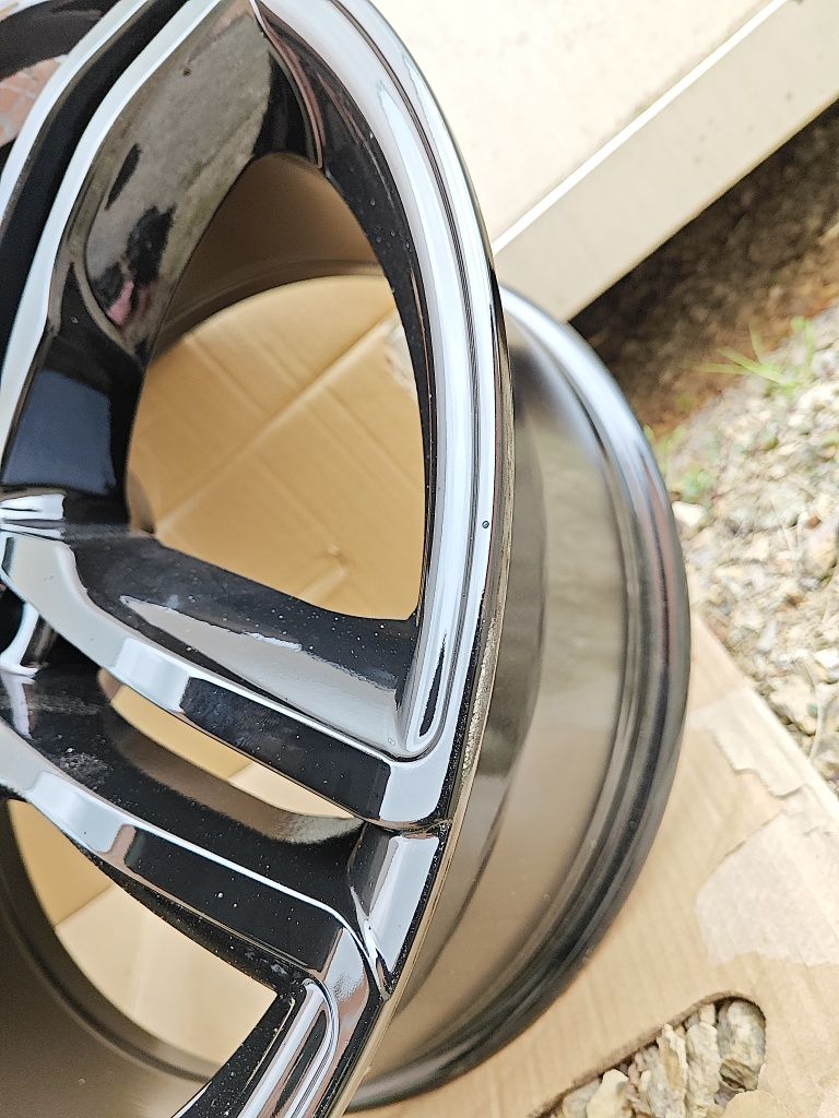 Felgi alu 5x112 19" Audi A5 A7 Q5 Q8 E-tron J8,5 ET35 WH11