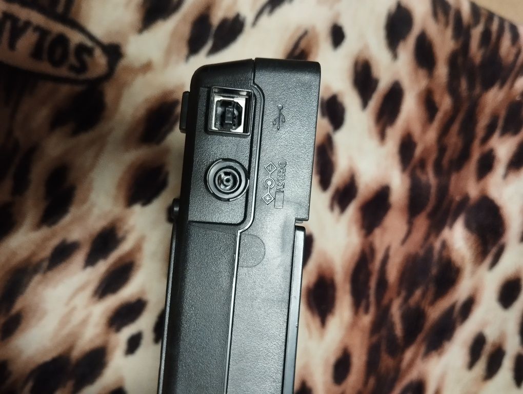 Сканери Epson Perfection V 33
