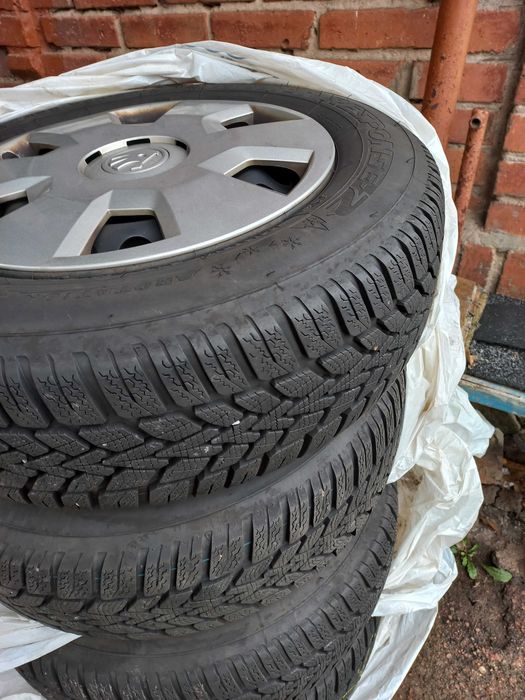 Зимова гума на дисках 195/65 R15