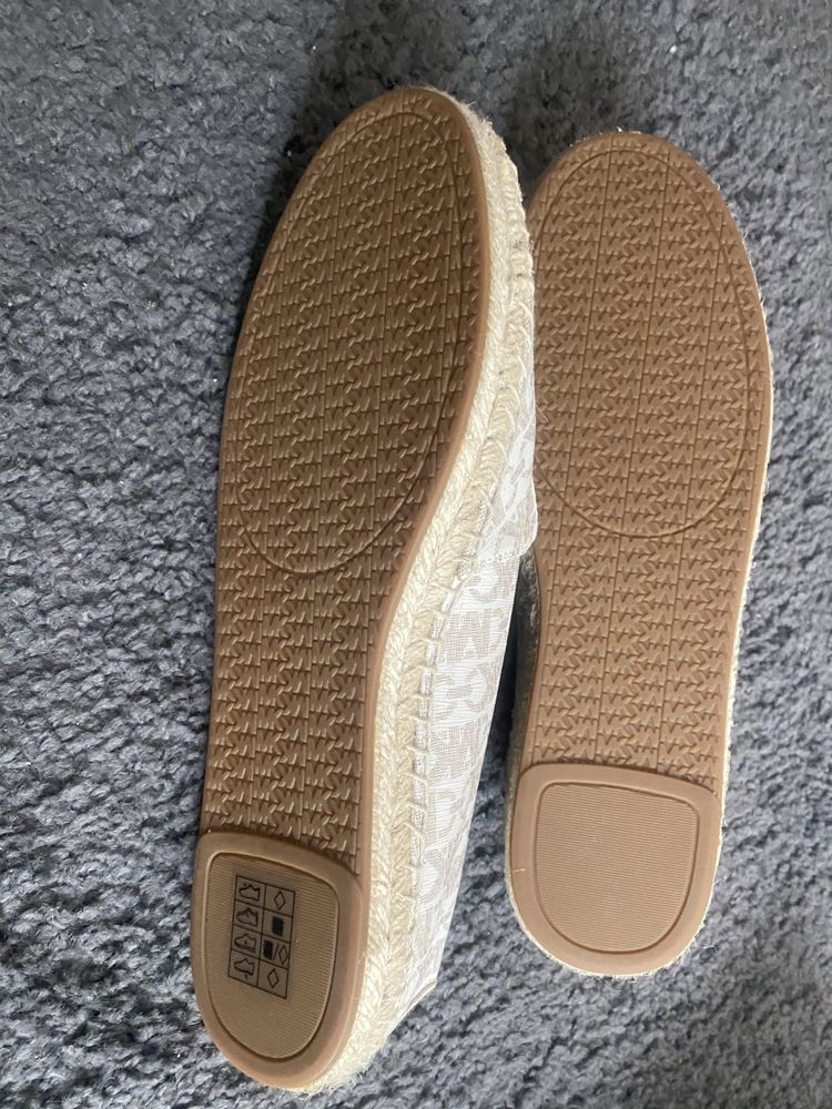 Alpercatas Michael Kors - Novas