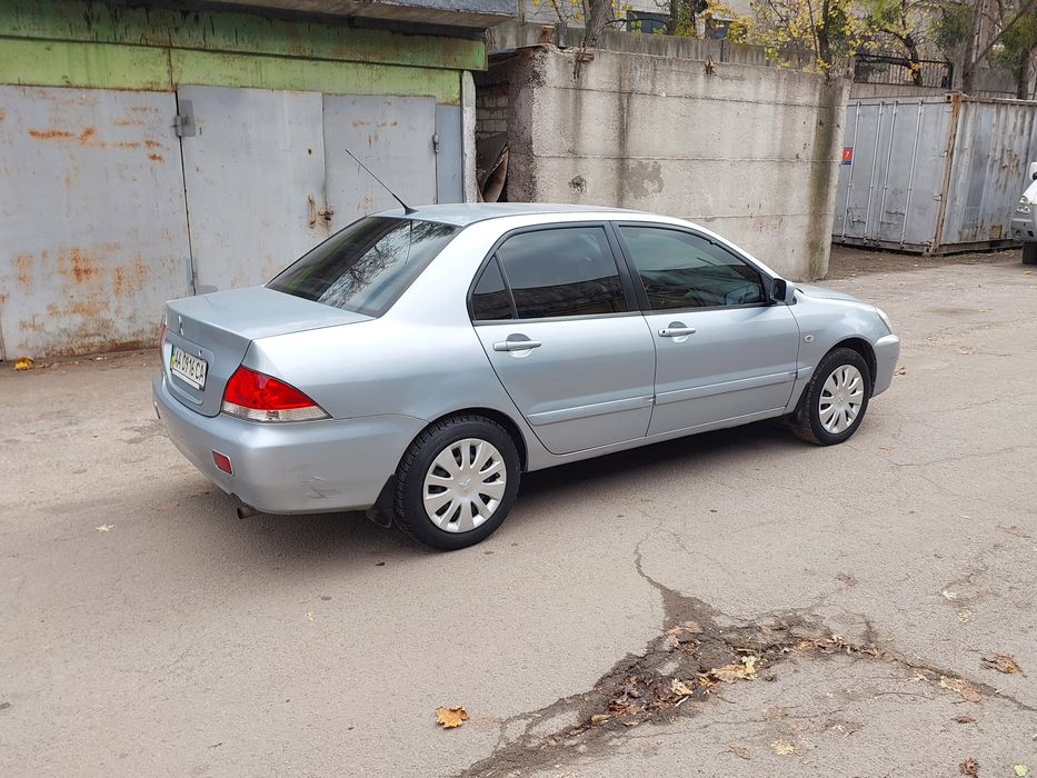 Продам Mitsubishi lancer 9 один хозяин с ГБО