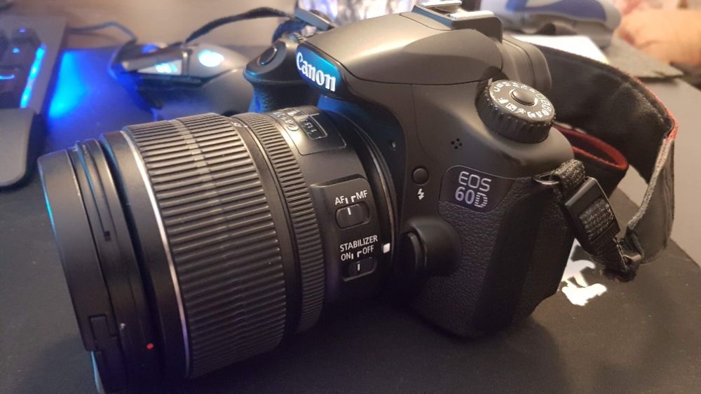 Canon 60D + GRIP + Objectiva