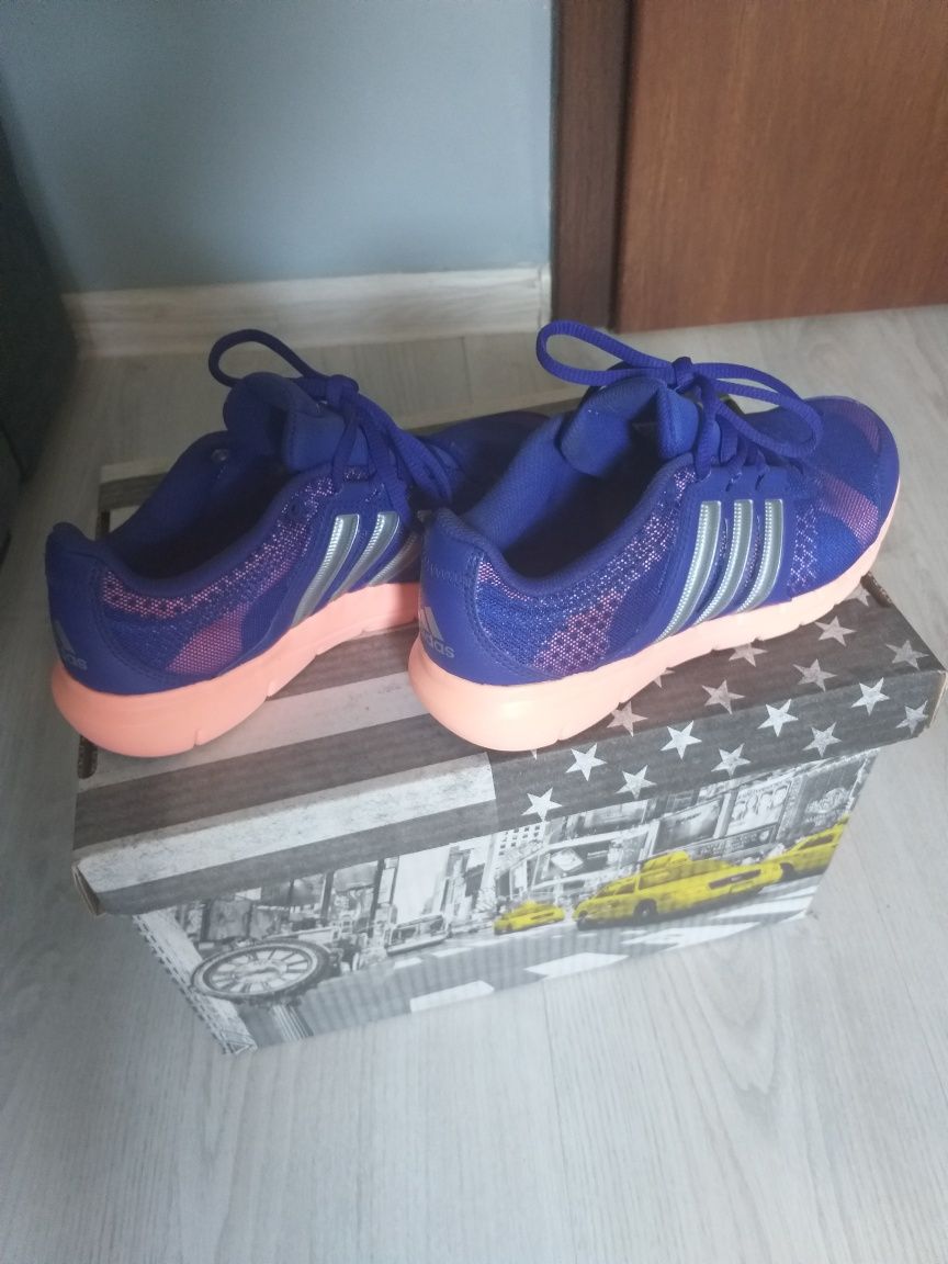 Buty sportowe damskie Adidas