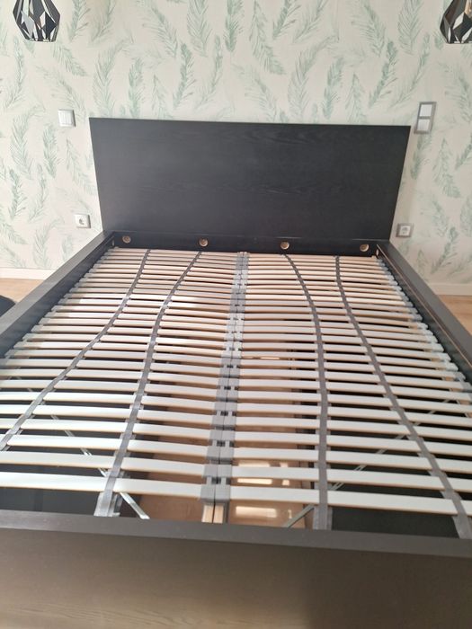 Cama malm preta do ikea