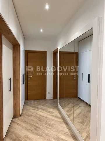 Продам 3 кімн квартиру Драгоманова, 2а  70 кв.м ст.М"Позняки"