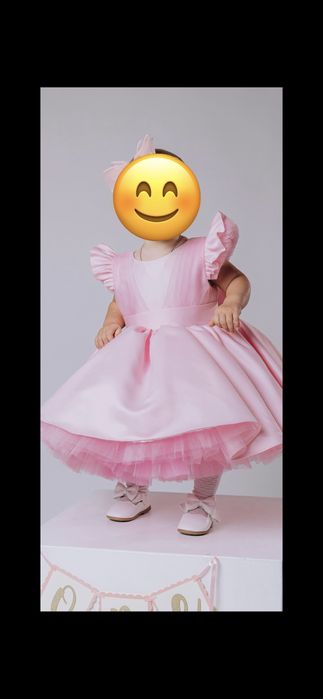 Ніжне святкове платтячко для дівчинки 1 року