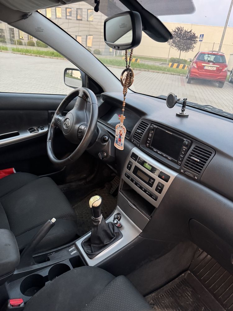 Toyota Corolla e12