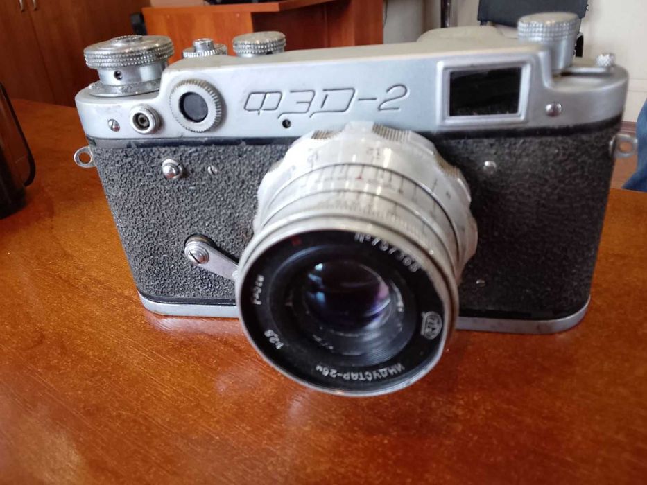 Фотоаппарат- антиквариат ФЭД-2