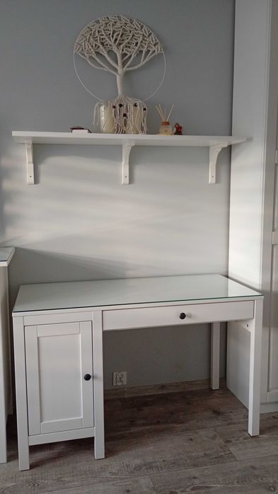 Biurko IKEA Hemnes białe szkło półka Zestaw