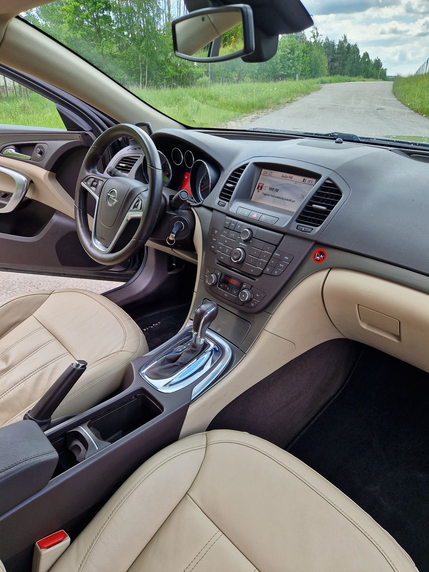 Opel Insignia 2.0T 220KM Automat