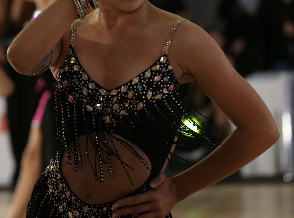 Бальное платье (юниоры)