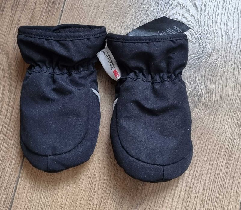 Czarne rękawiczki HM