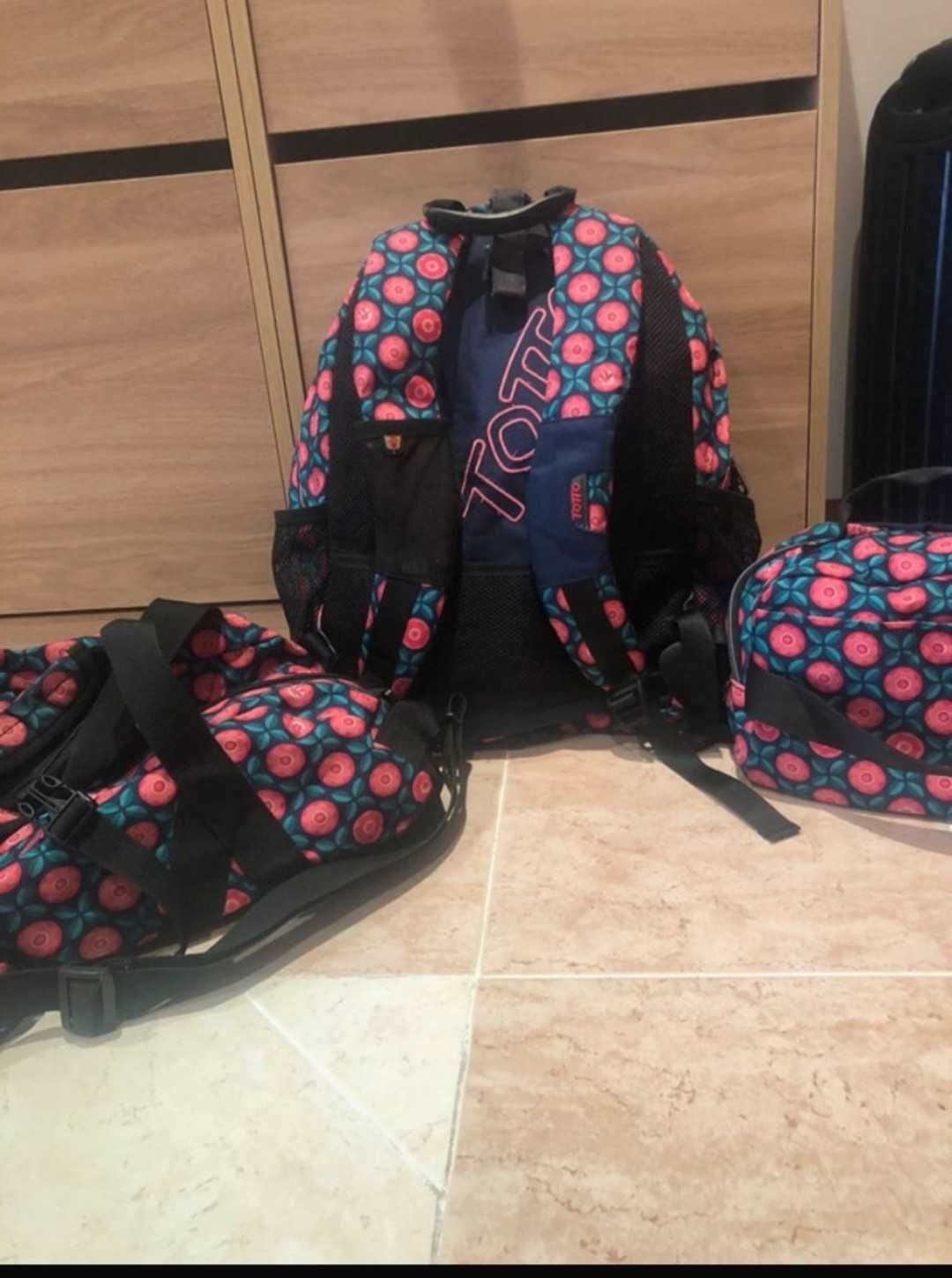 Mochila lancheira e saco de ginástica