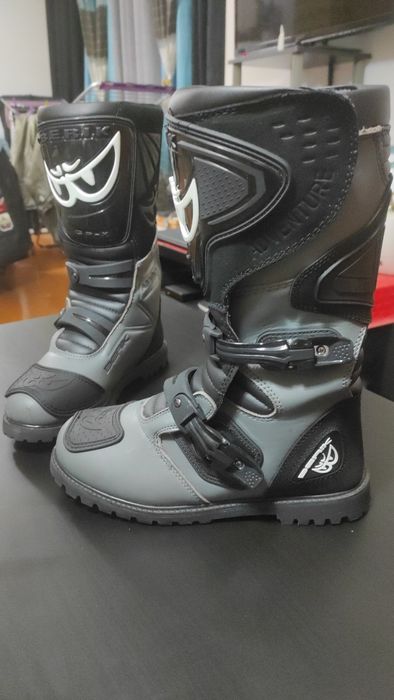 Botas Berik All Terrain Adventure Waterproof