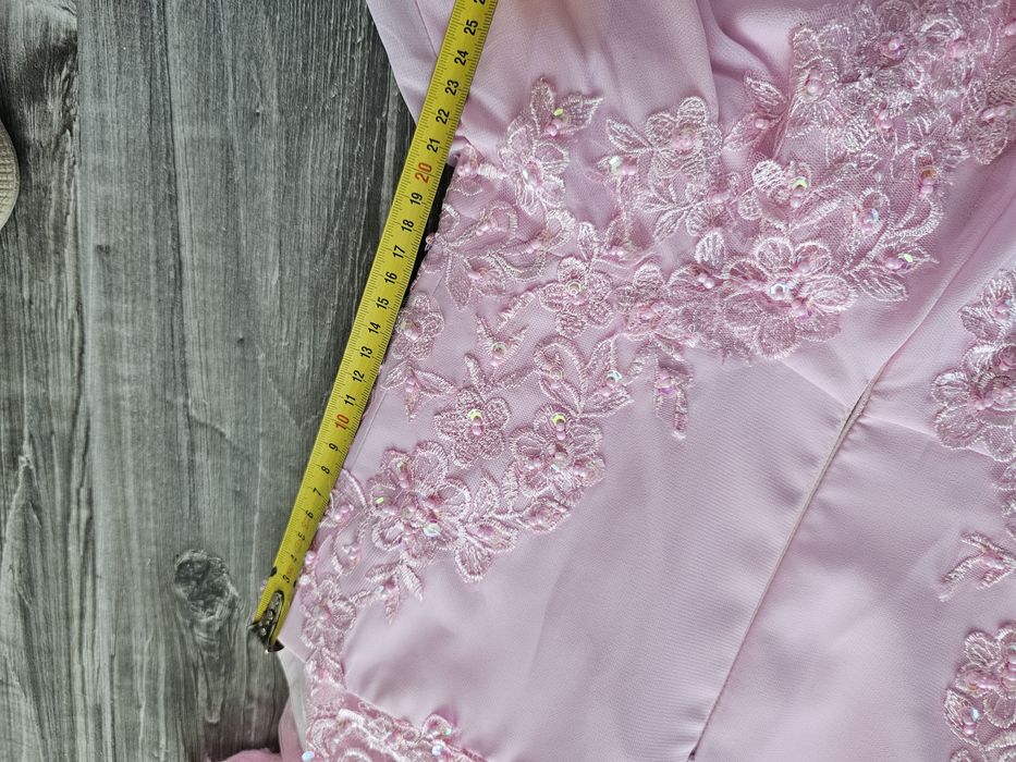 Bladoróżowa suknia balowa, świadkowa, wesele, studniówka bal