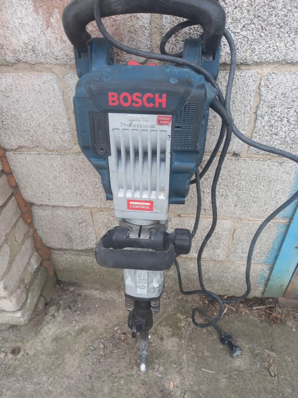 Відбійний молоток Bosch 16-30