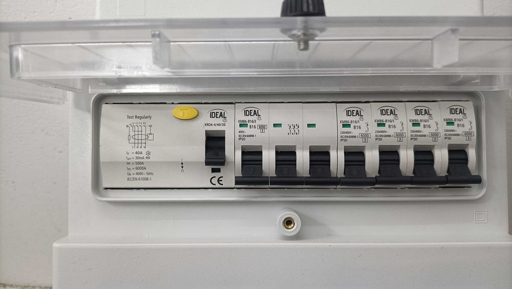 skrzynka elektryczna typ Ros11/x-23 A, IP 54 230/400 V 50Hz