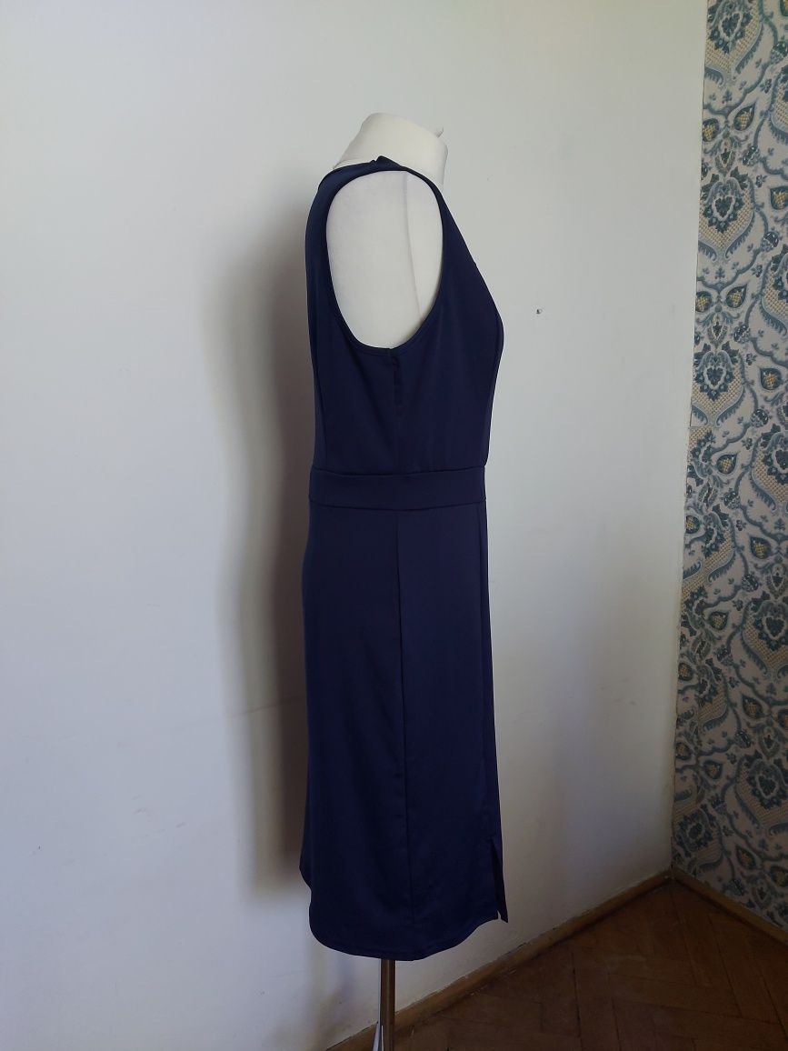 Sukienka damska elegancka falowany dekolt XL Shein