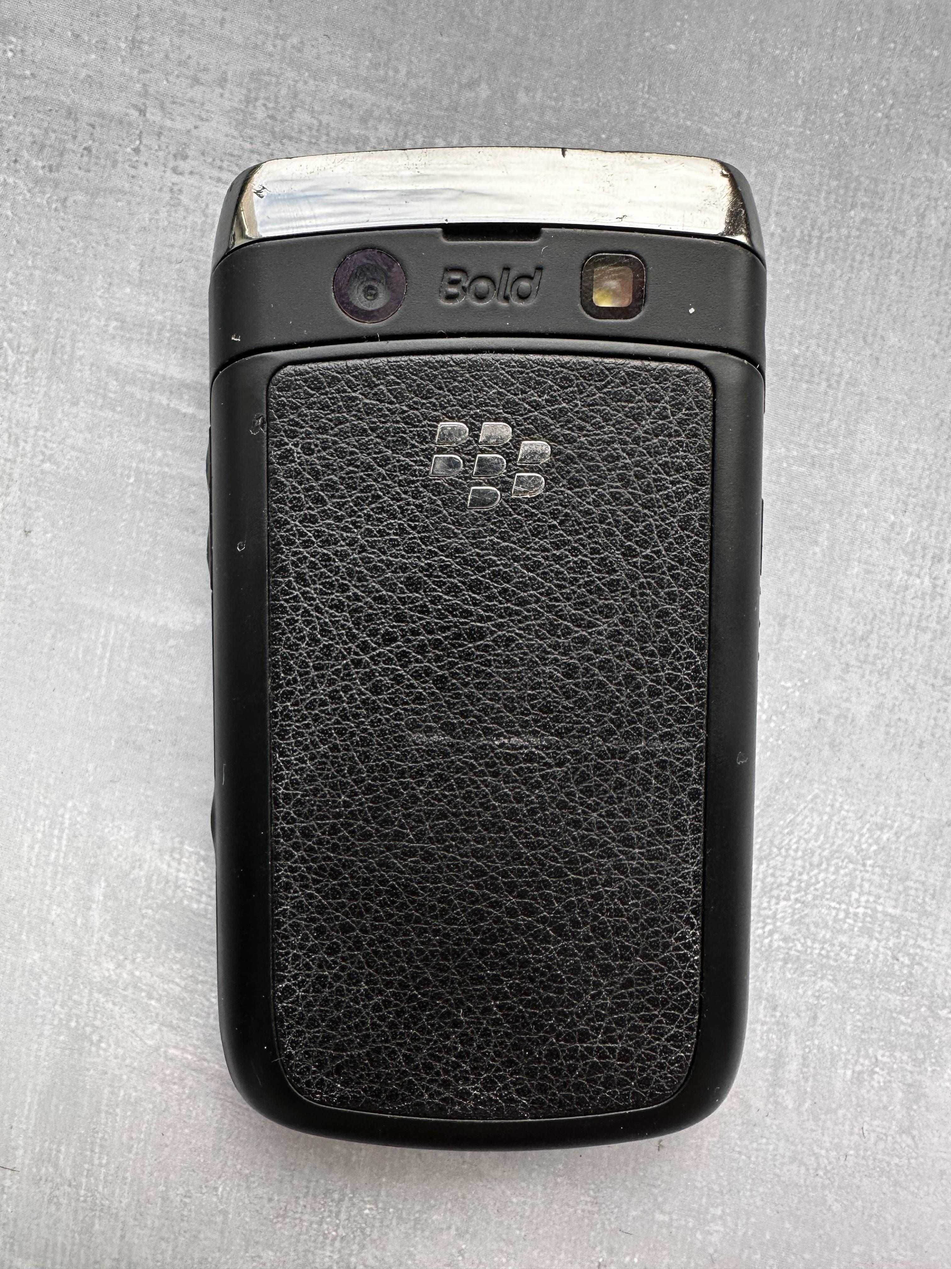 Blackberry 9700 є російська мова