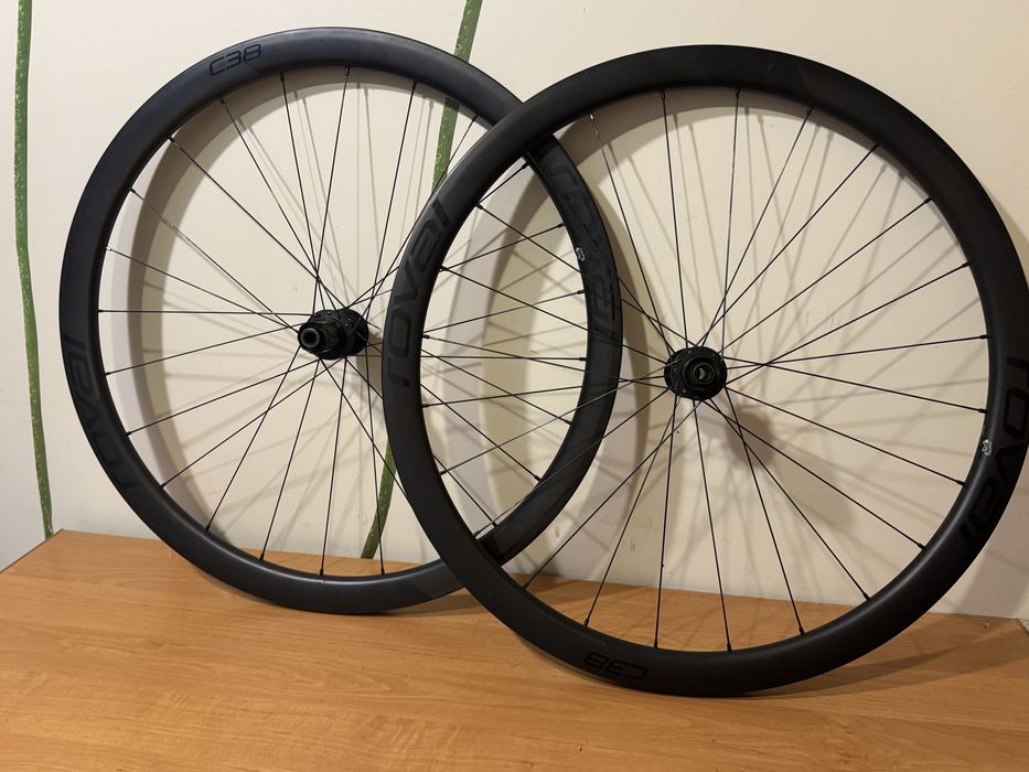 Kola specialized  Roval C38 dt swiss 350